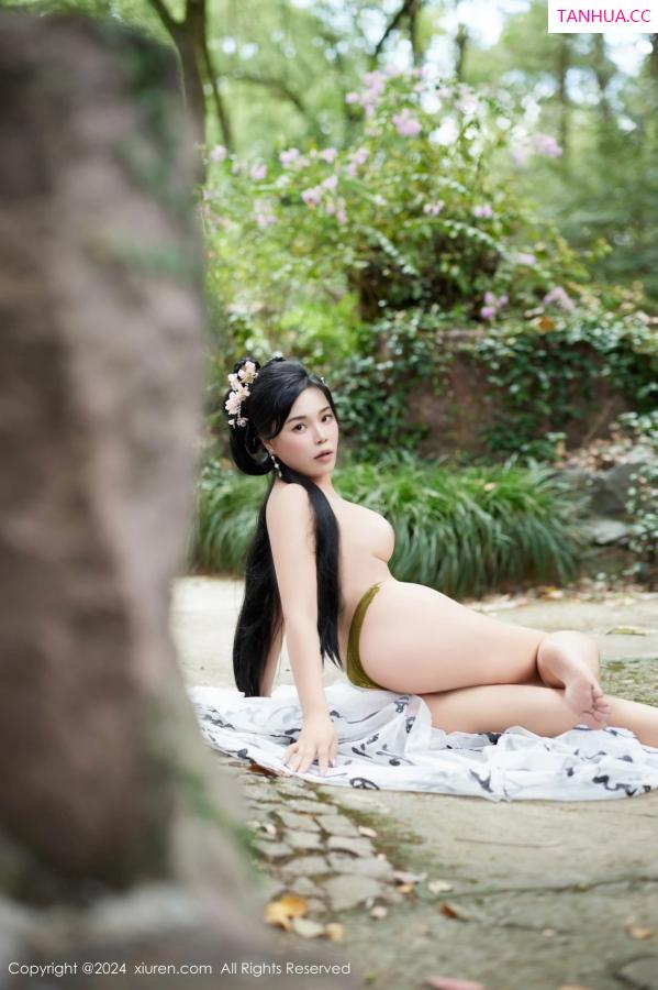  [XiuRen]高清写真图 2024.09.14 No.9162 麦田 性感美臀第72张图片